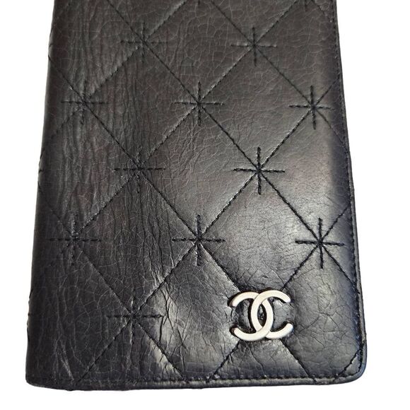 CHANEL black leather long bifold wallet on chain - Picture 2 of 8